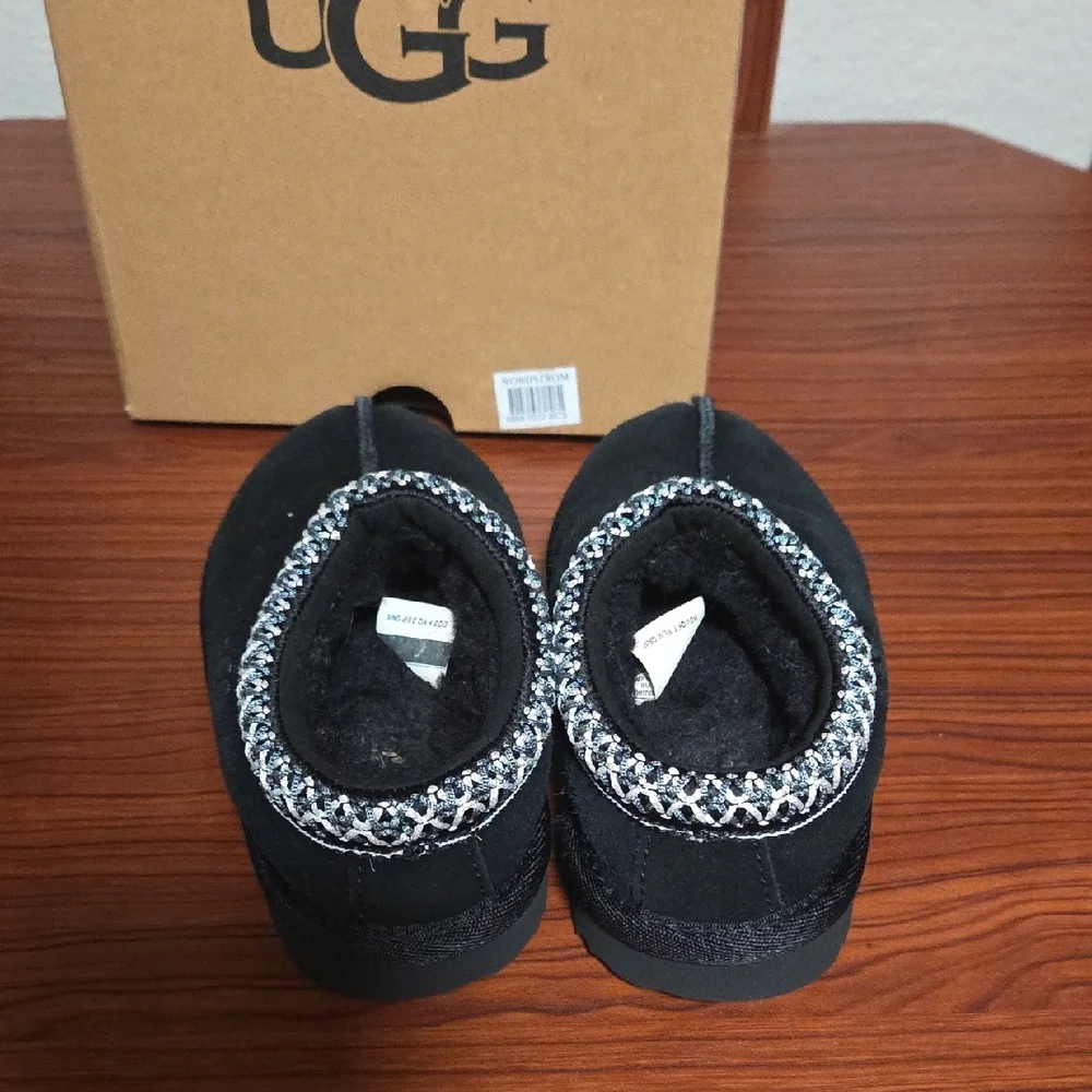 UGG Kids Black Slippers with Patterned Trim